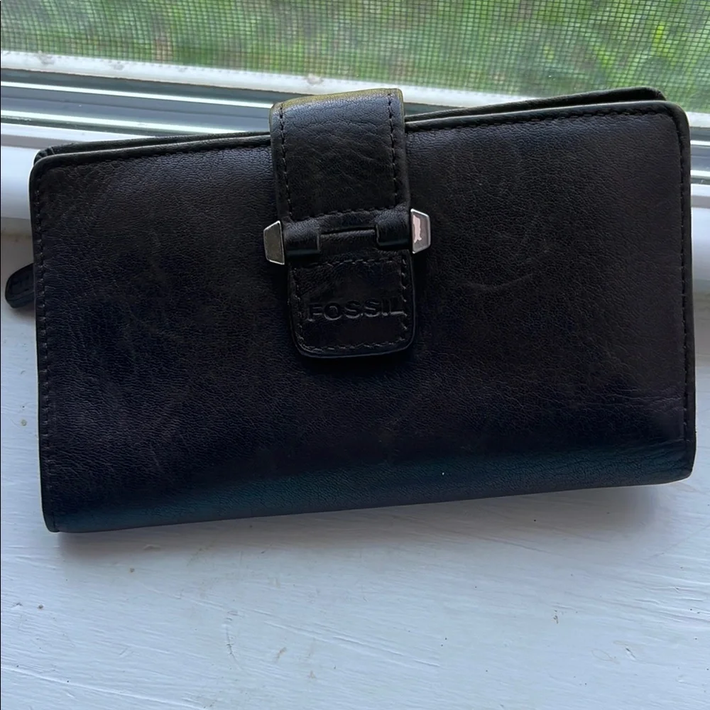 Fossil Dark Leather Wallet with Buckle - Picture 1 of 5